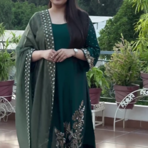 Exquisite Hand Embroidery Punjabi Suit – A Traditional Masterpiece for Every Special Occasion