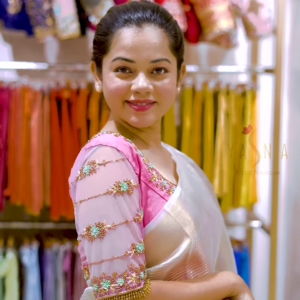 Kerala Kasavu Pure Cotton White Cream Saree with Multicolor Blouse – A Traditional Masterpiece with a Modern Twist